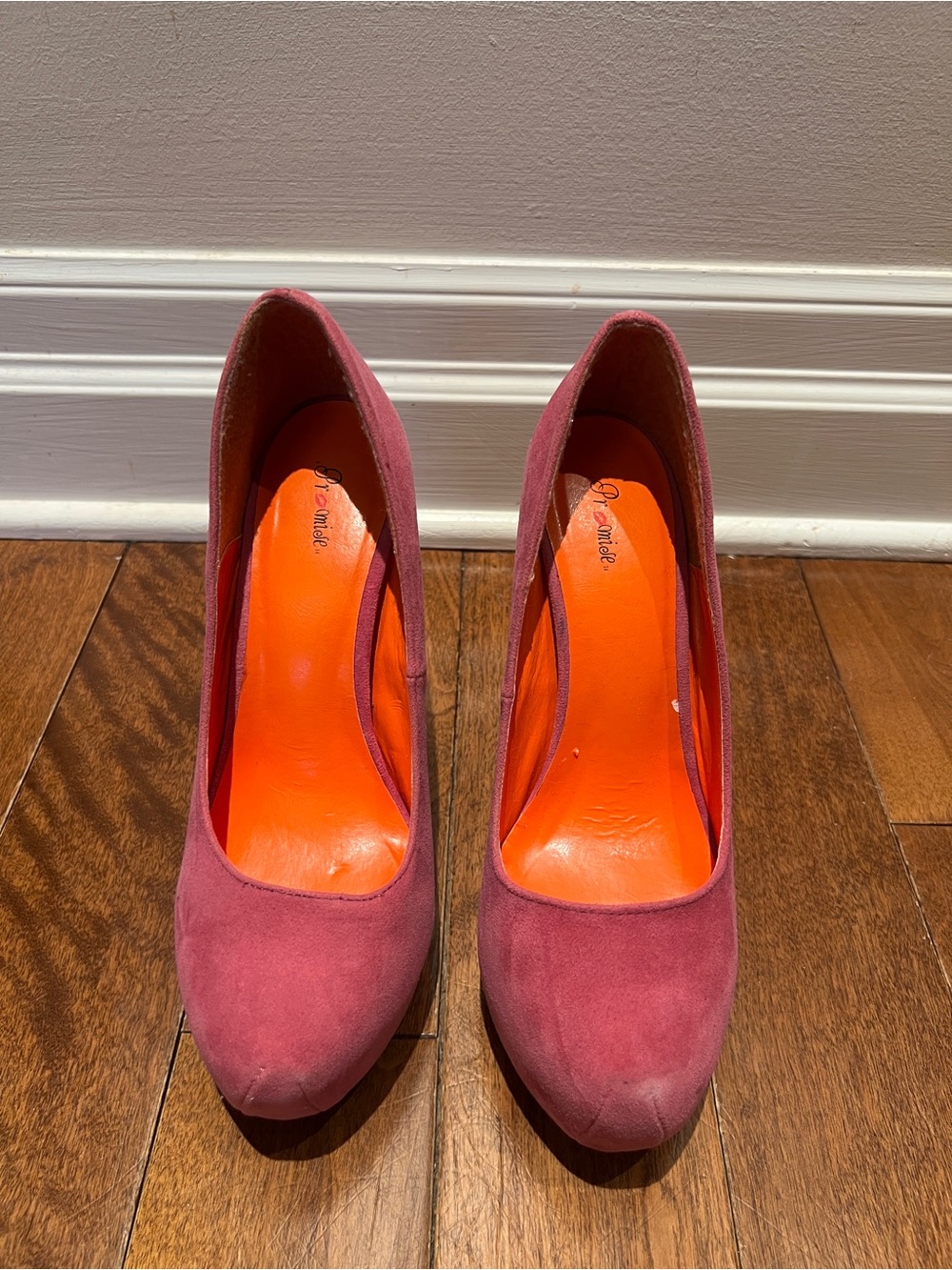 Women’s Suede Pump